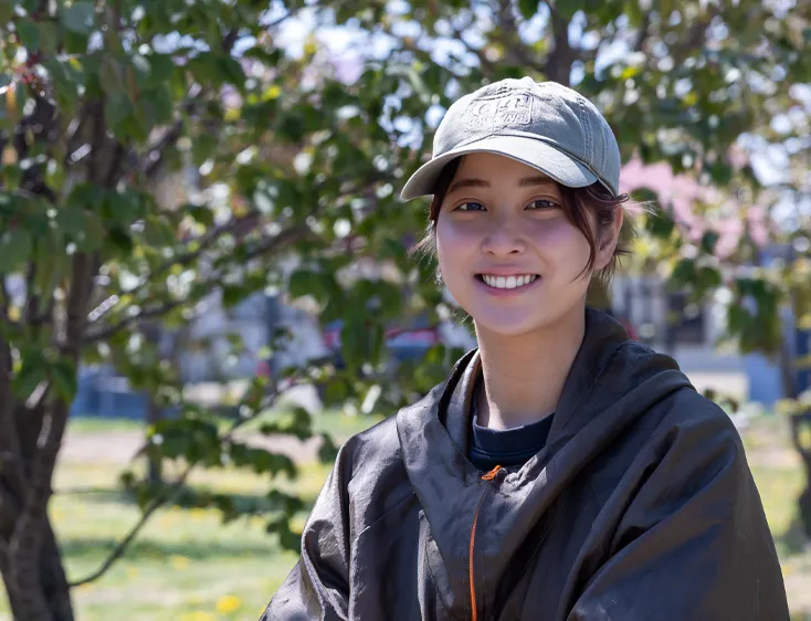 写真/女性スタッフ:川崎さんと猫の写真